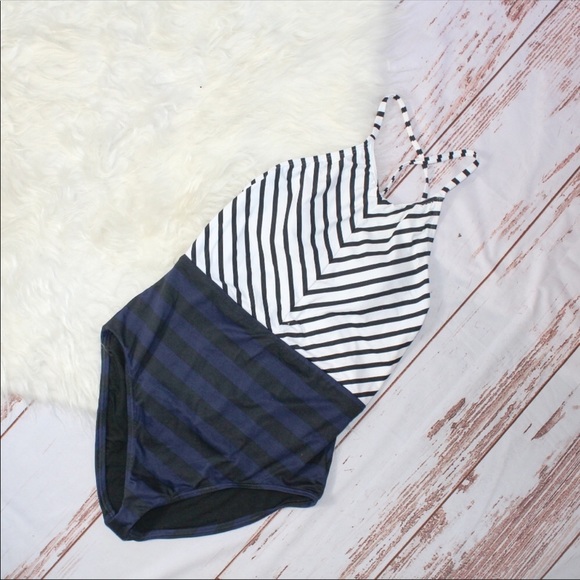 NWT TOMMY BAHAMA ONEPIECE - Picture 3 of 5